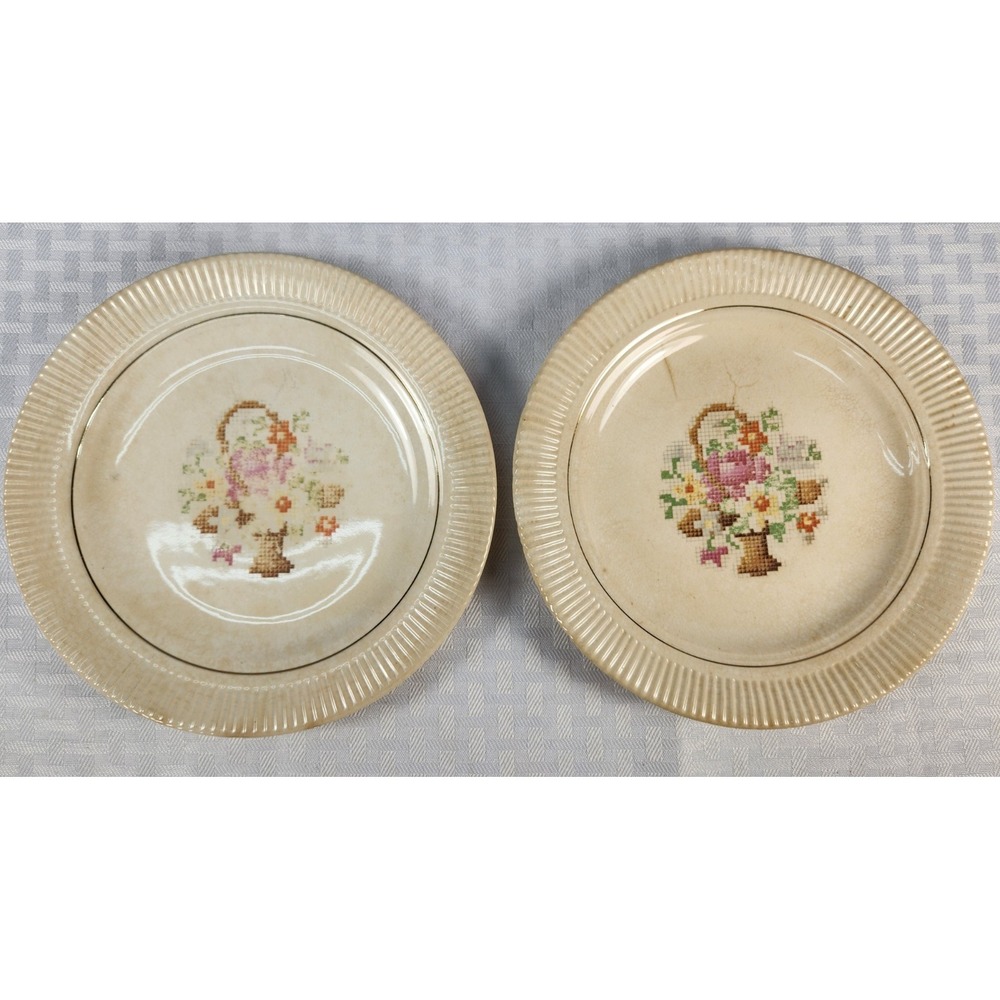 2 Salem China Floral Stitch Basket Pattern 22K Gold ring dinner plate (35)